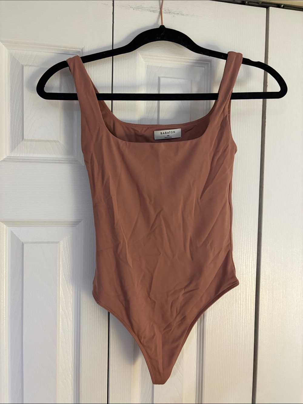 Aritzia Babaton Contour Squareneck Tank Bodysuit Blush Rose Pink Size XS